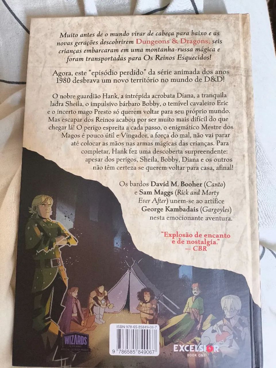 HQ Dungeons & Dragons Caverna do Dragão - Book One - Foto 2
