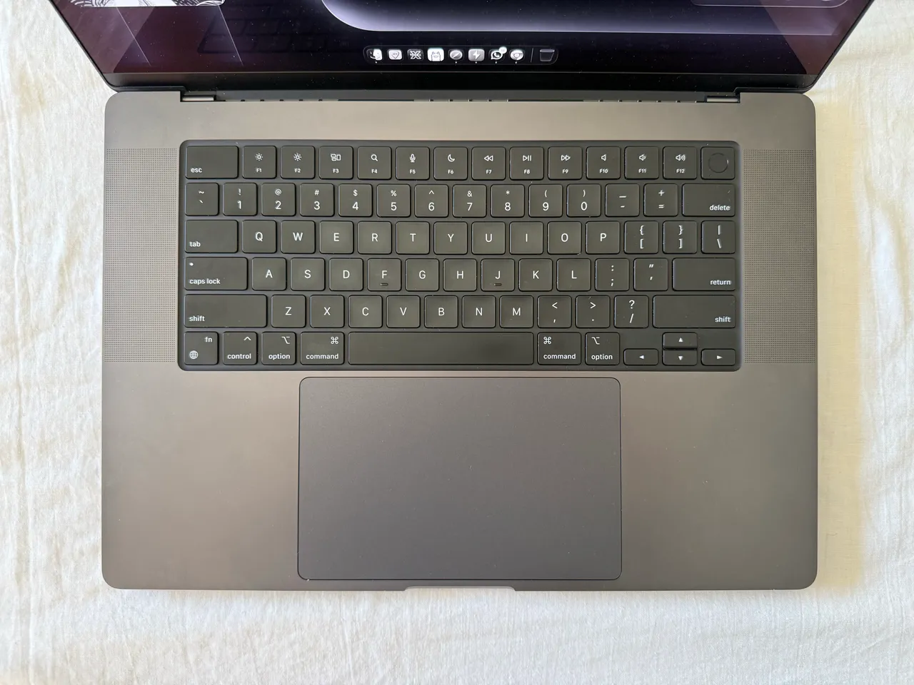 MacBook Pro 16 M5 Max 48GB/2TB スペースブラック MacBook Pro 16 M5 Max 48gb 2tb SSD Space Black - Notebooks - Moema
