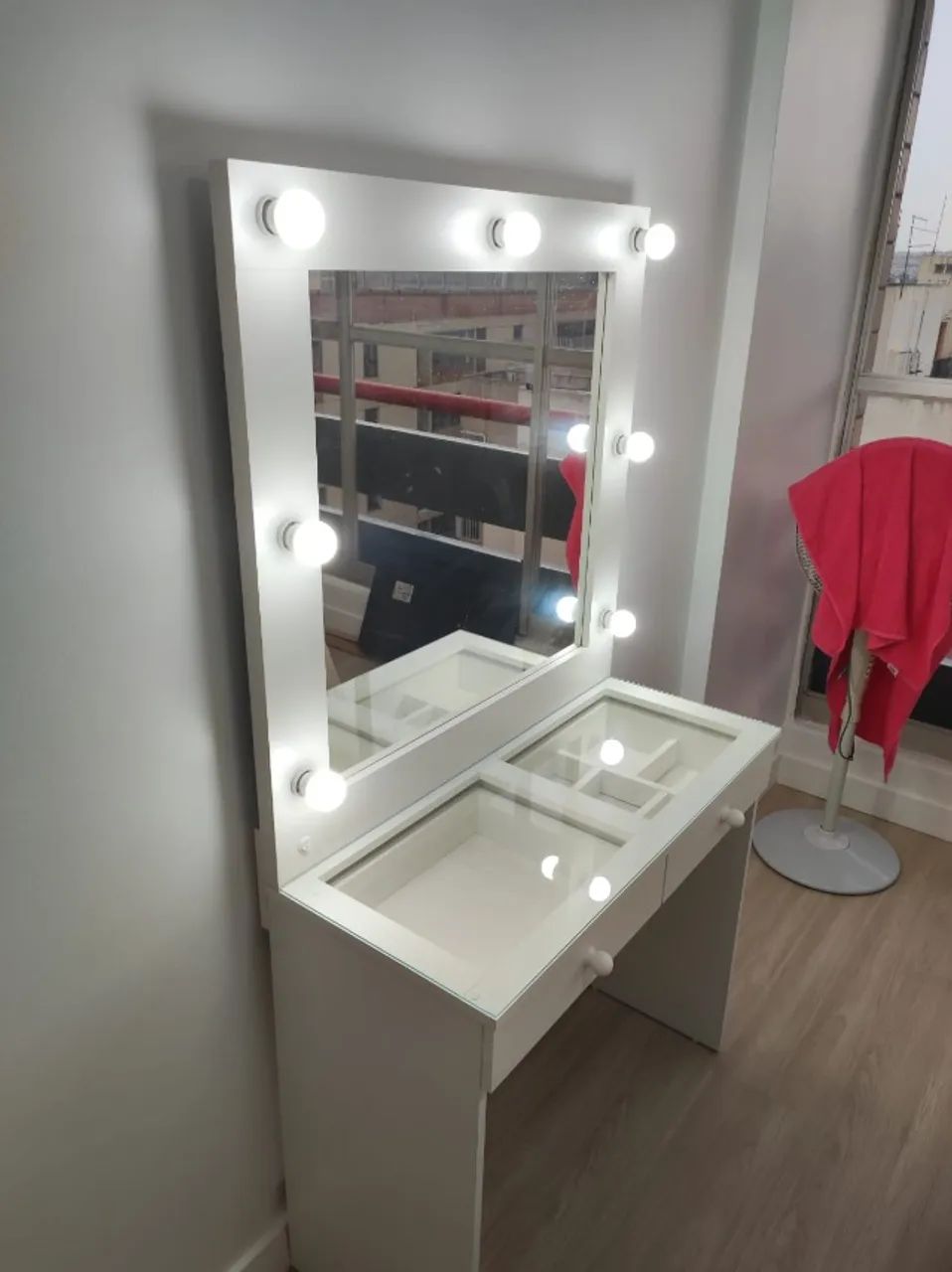 Penteadeira com 2 gavetas