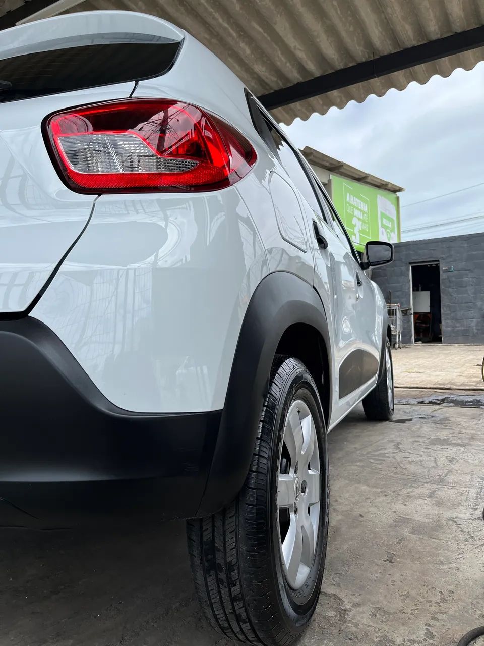 Renault Kwid Zen 1.0 Flex 12V 5P Mec. 2018 - Foto 4