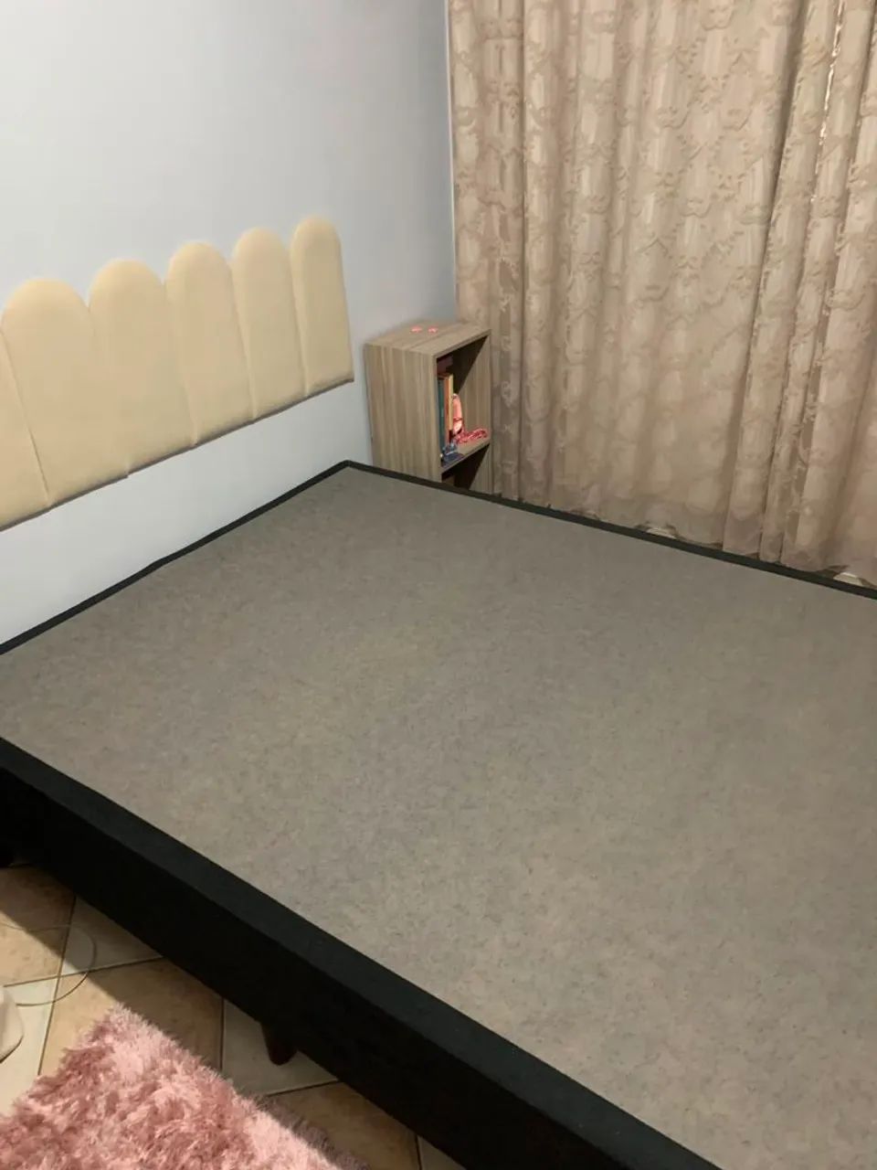 Base cama box em perfeito estado de conservação. 