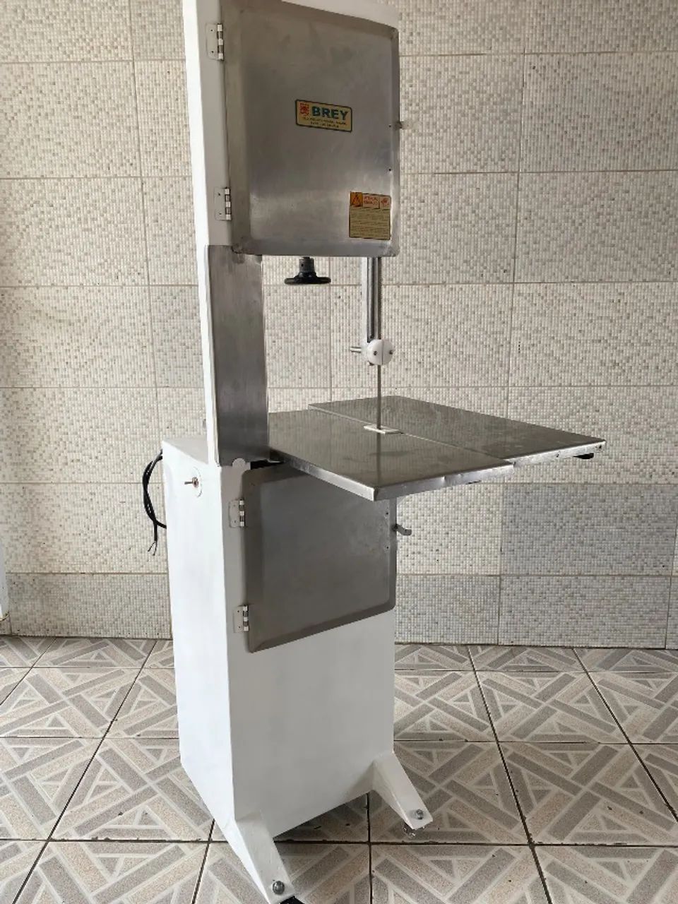 Serra fita