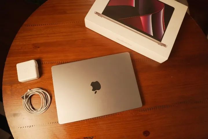 MacBook Pro 14