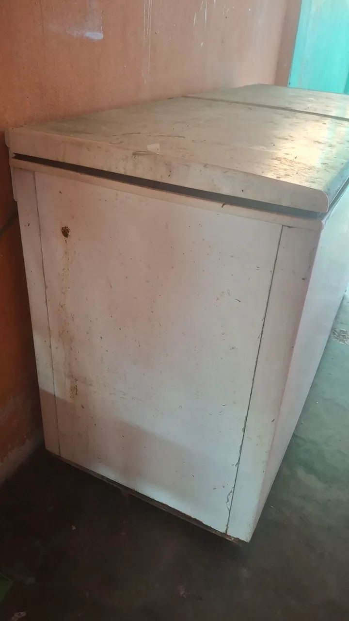 Vende-se freezer com defeito. - Foto 3