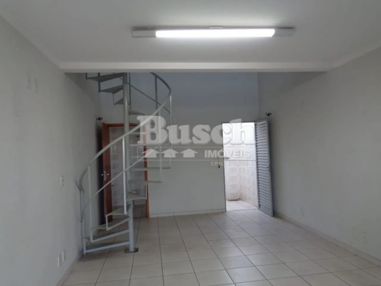 LOJA - AV. DUQUE DE CAXIAS - Foto 2