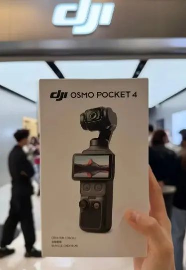 Câmera Dji Osmo Pocket 4 Creator Combo + Cartão 252 