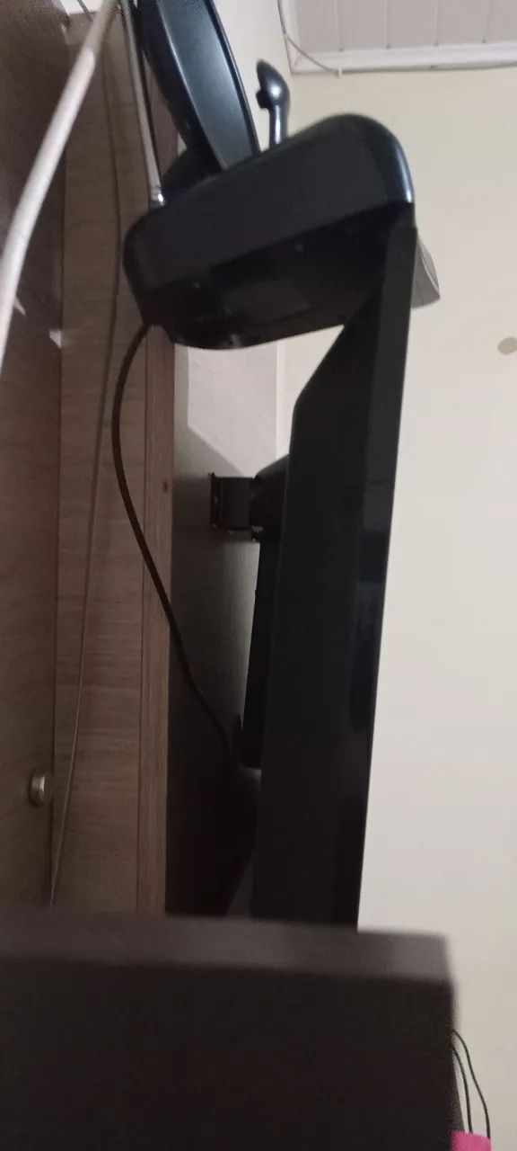 Vende-se essa TV semp em ótimo estado 