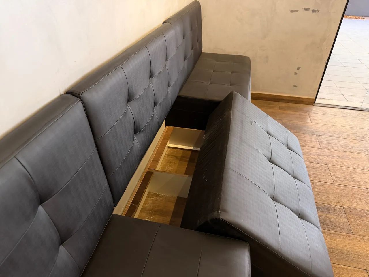 Sofá Planejado Desmontável para Recepção, restaurantes ou Comércio - Foto 3