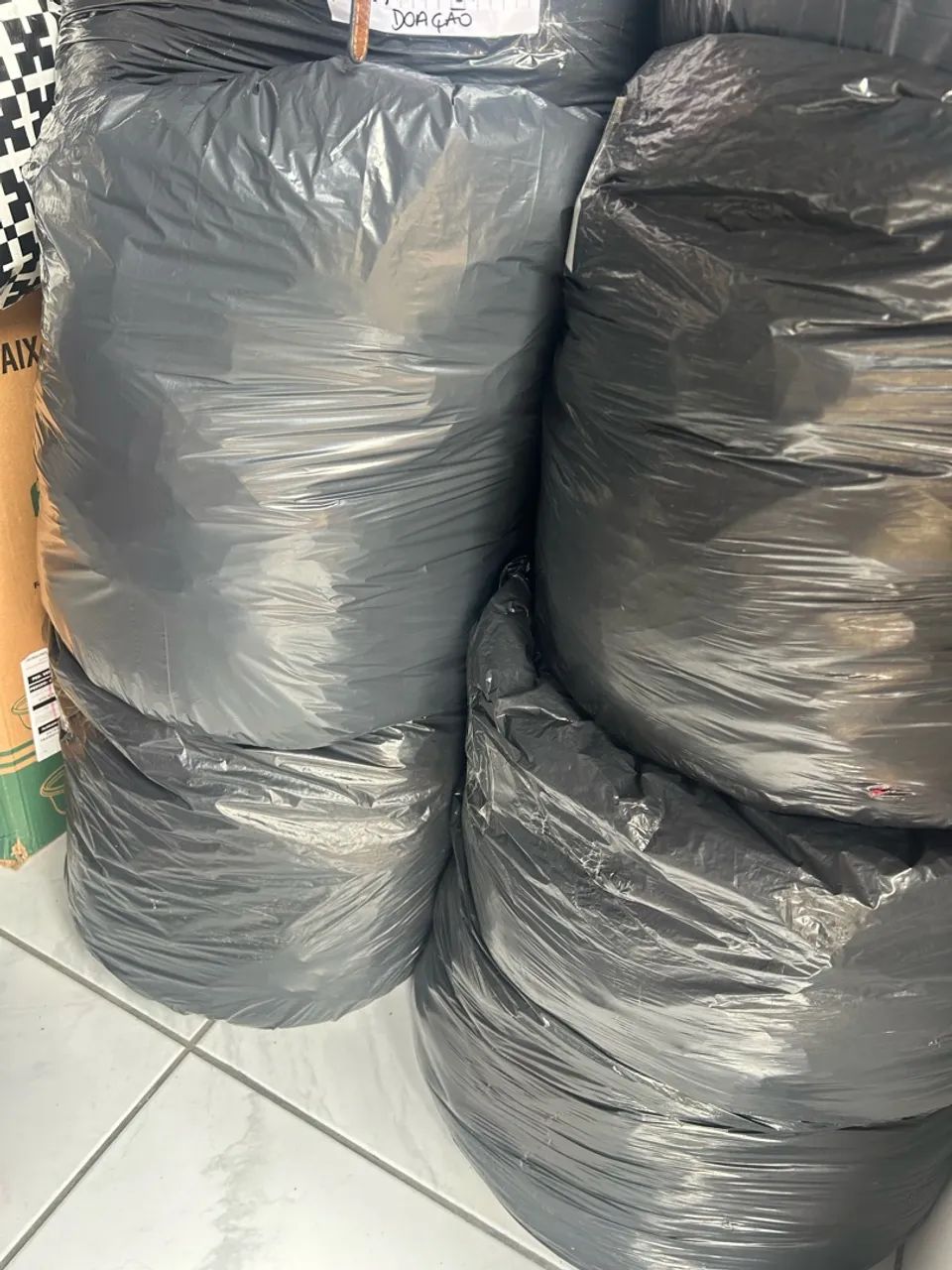 Lote FECHADO, 200 PEÇAS 