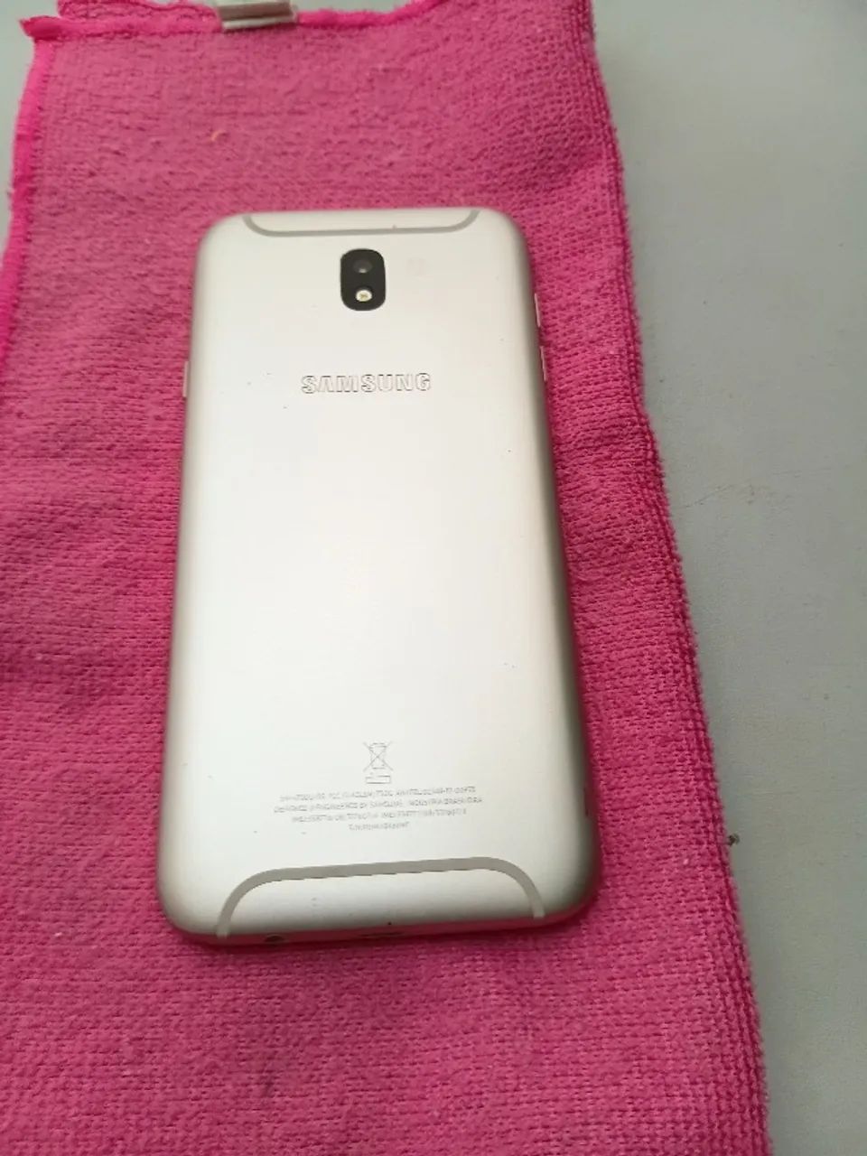 Samsung Galaxy J7 Pro - 64 GB. Leia o Anúncio. - Foto 3