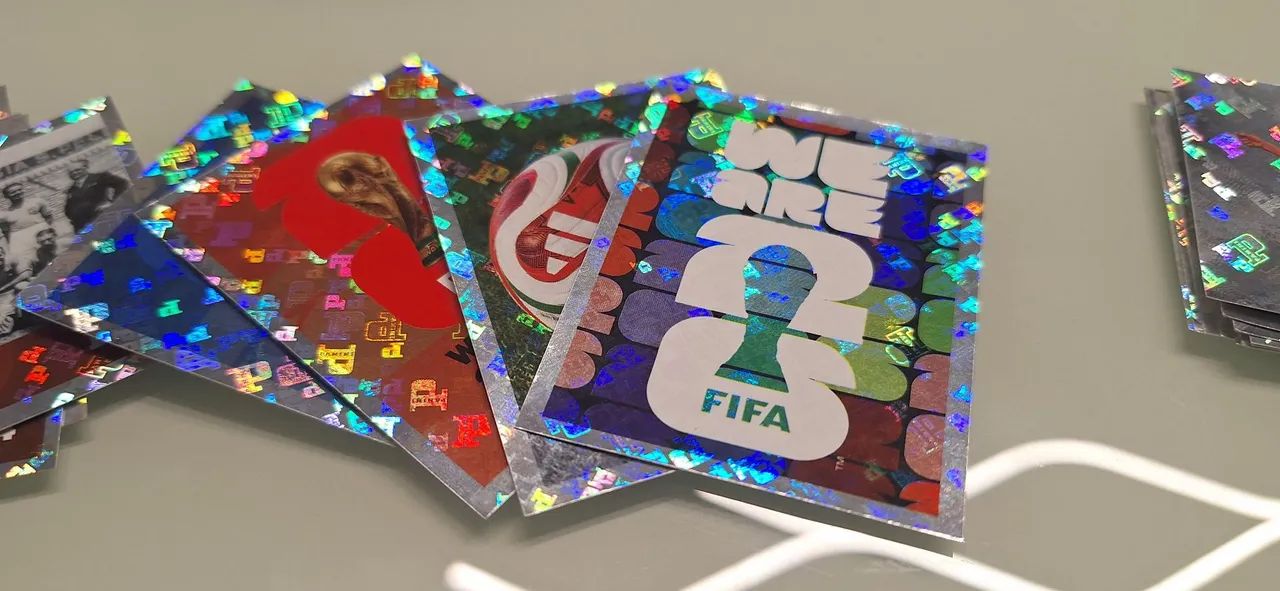 Vende-se 1000 figurinhas da copa do mundo de 2026 - Foto 2
