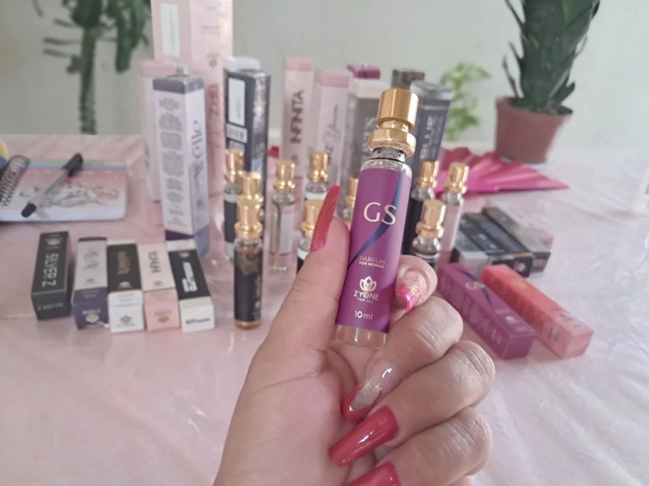 Perfumes ZYONE 