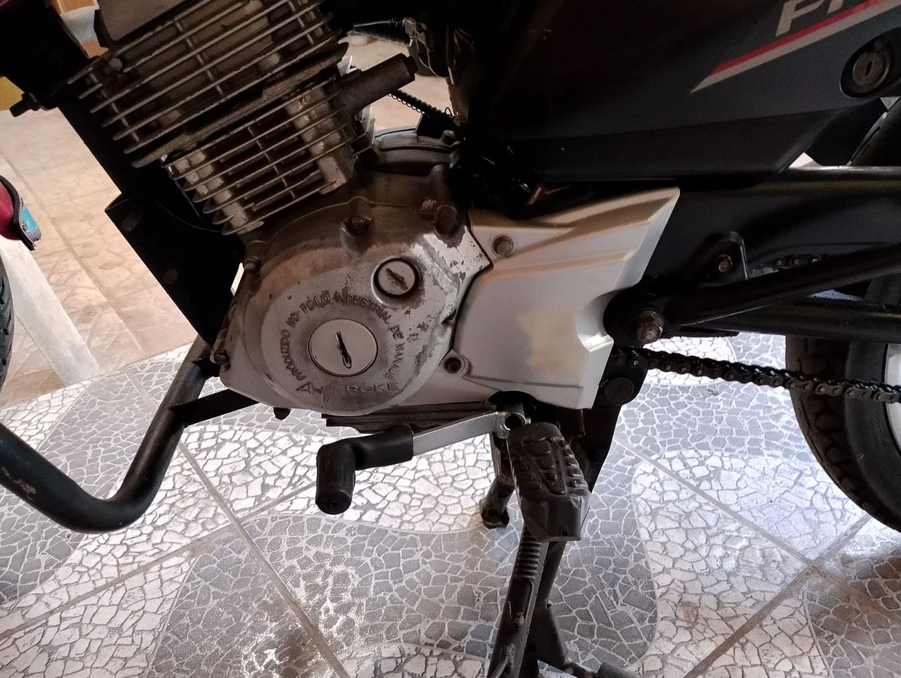 Moto Yamaha 125 factor  - Foto 2