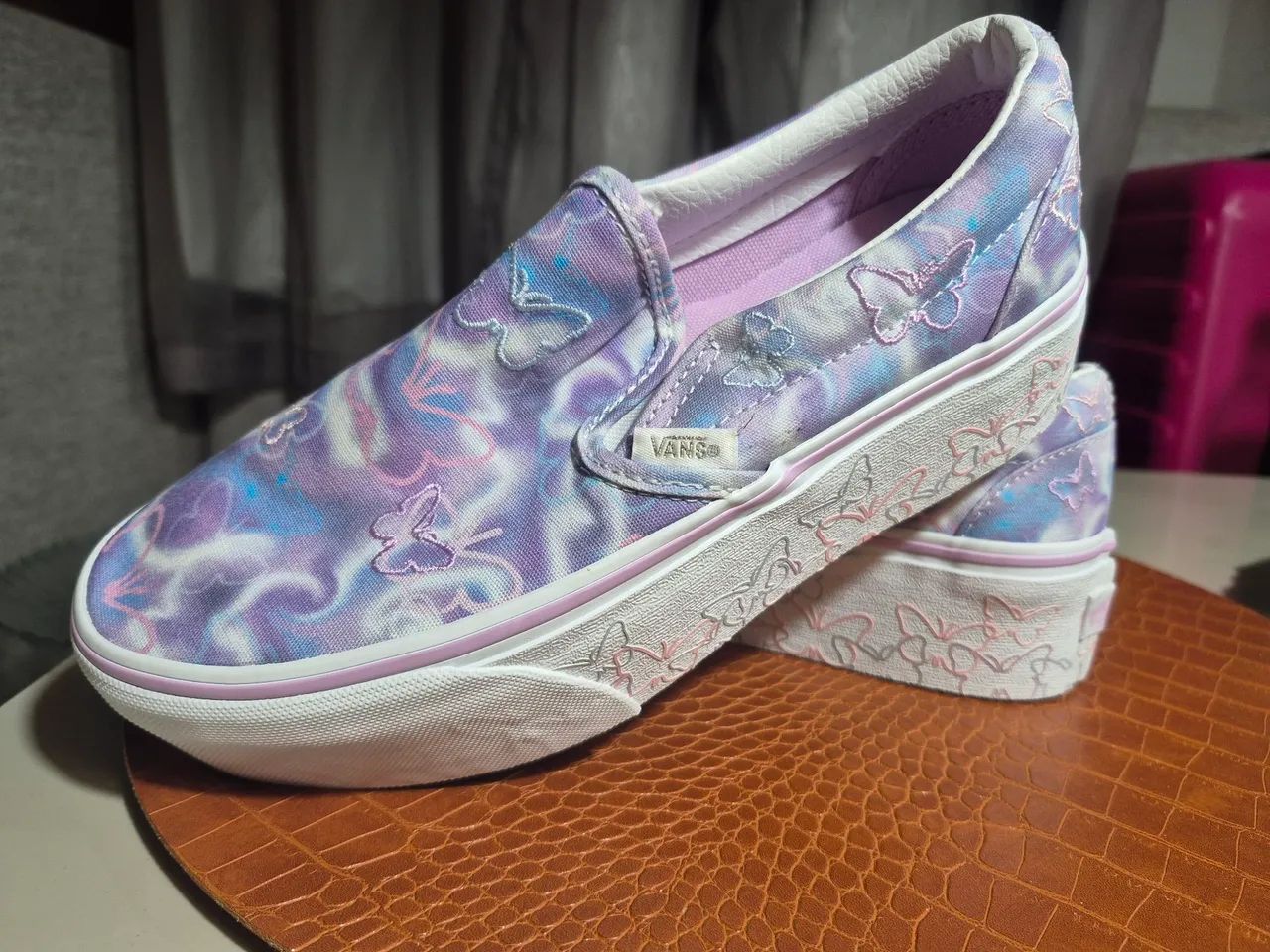 Tênis Vans Classic Slip-On Stackform na cor Butterfly Dreams, tam 35 - Foto 2