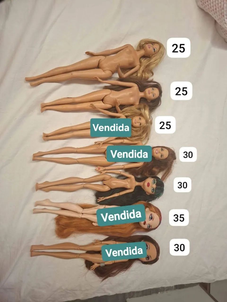 Sucatas de bonecas