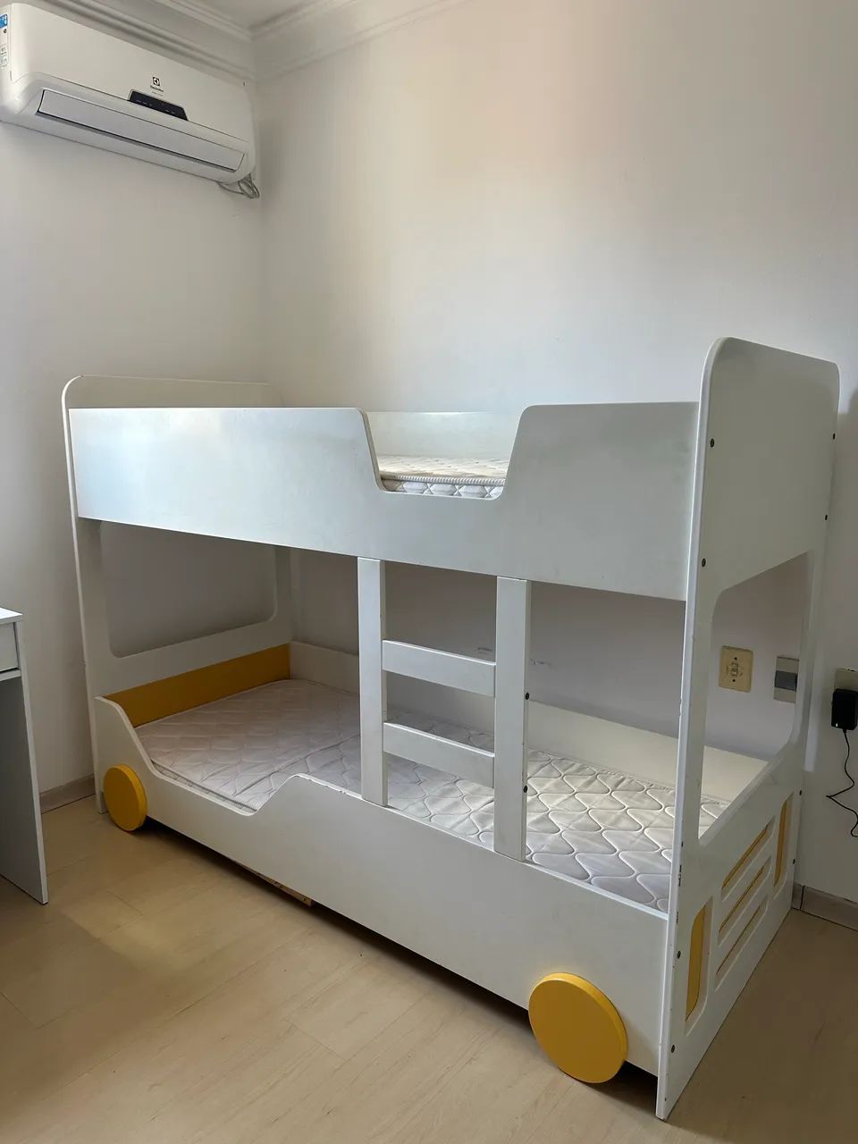 Beliche Tok&Stok + 2 colchões | Completo | R$ 1.399