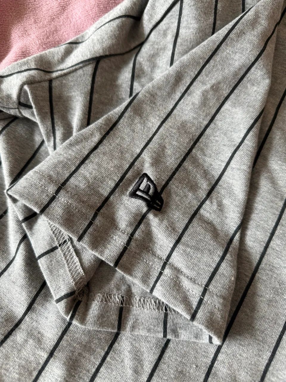 Camiseta new era original nova com etiqueta - Foto 4