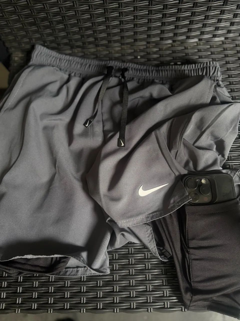 2 BERMUDAS COM COMPRESSÃO NIKE PRO - Foto 2