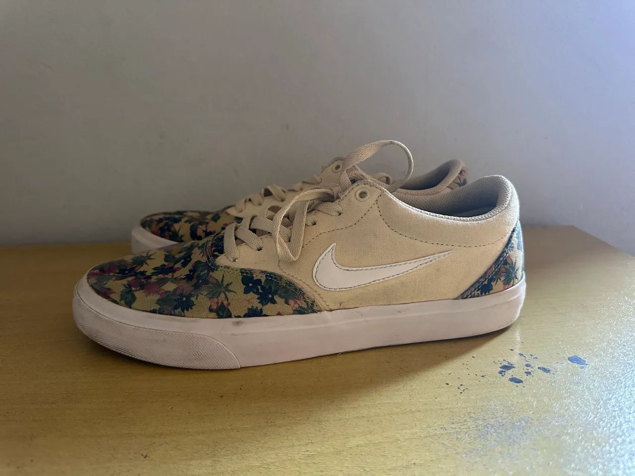 tênis nike sb charge floral 42 com caixa 