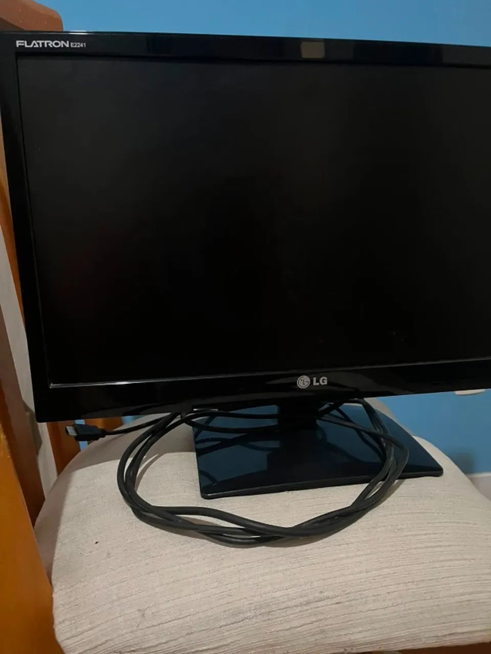 Monitor LG Flatron E2241 21,5 polegadas - para vender rápido - Foto 3
