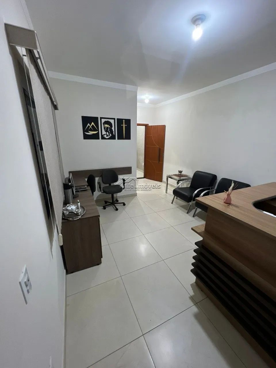 Aluga Sala Comercial 21m² Av Santana Hortolândia.
