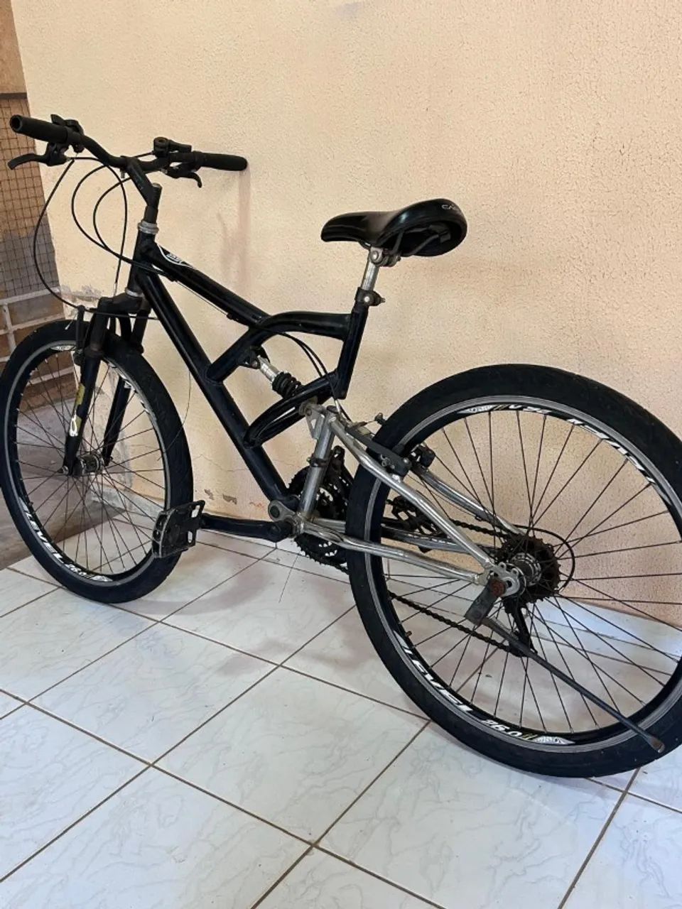 VENDE-SE. Bicicleta aro 26  - Foto 2
