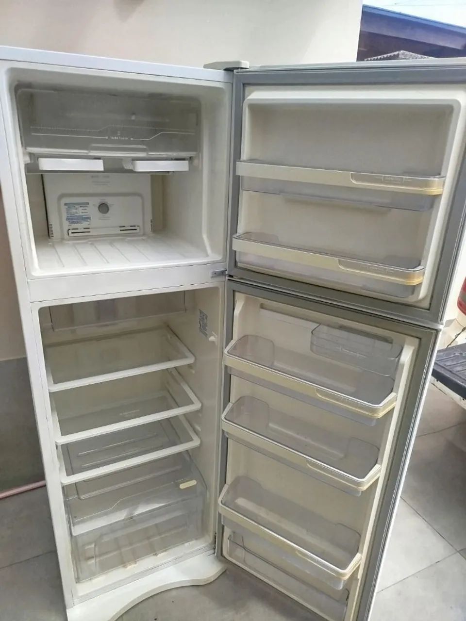 ? Geladeira Electrolux funcionando perfeitamente com garantia ? - Foto 2