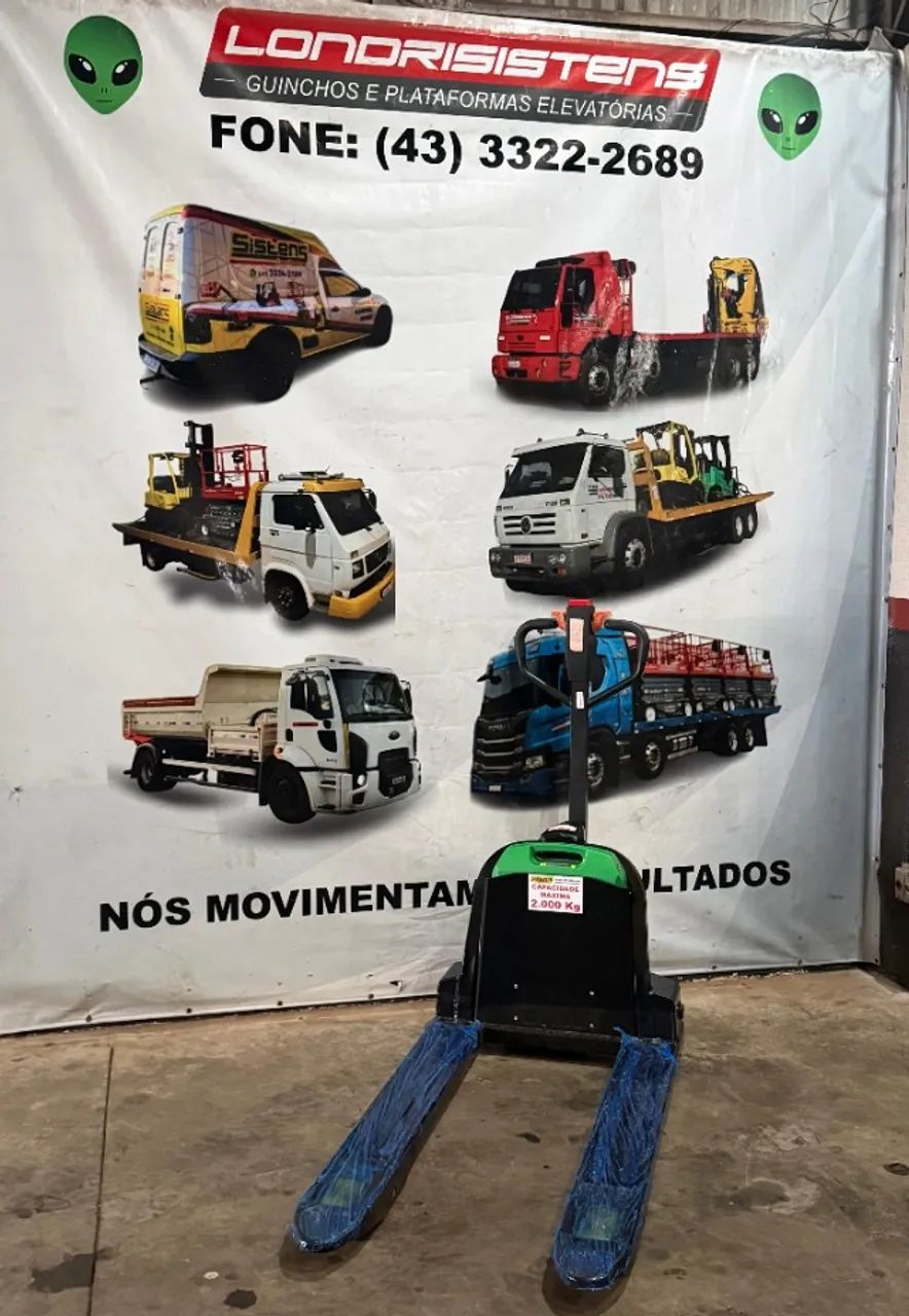 Paleteira Elétrica 2 Toneladas - Pronta para o trabalho!