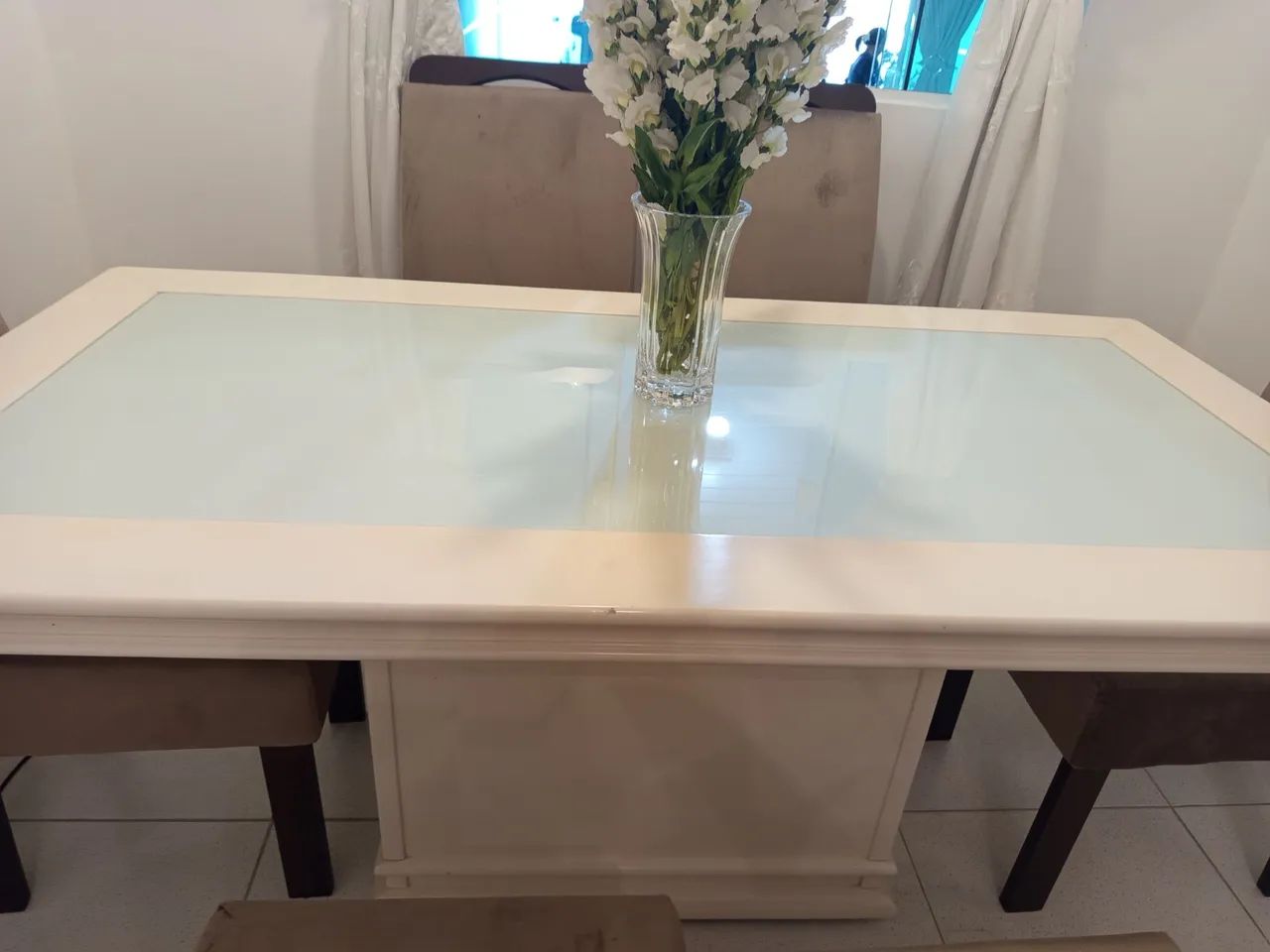 Mesa com 6 cadeiras  - Foto 3