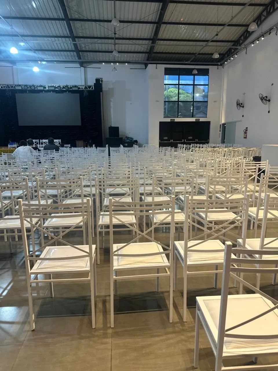 Cadeiras de ferro buffet  - Foto 2