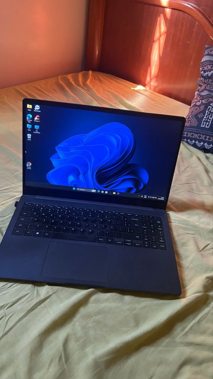 vende-se notebook usado(poucas vezes)
