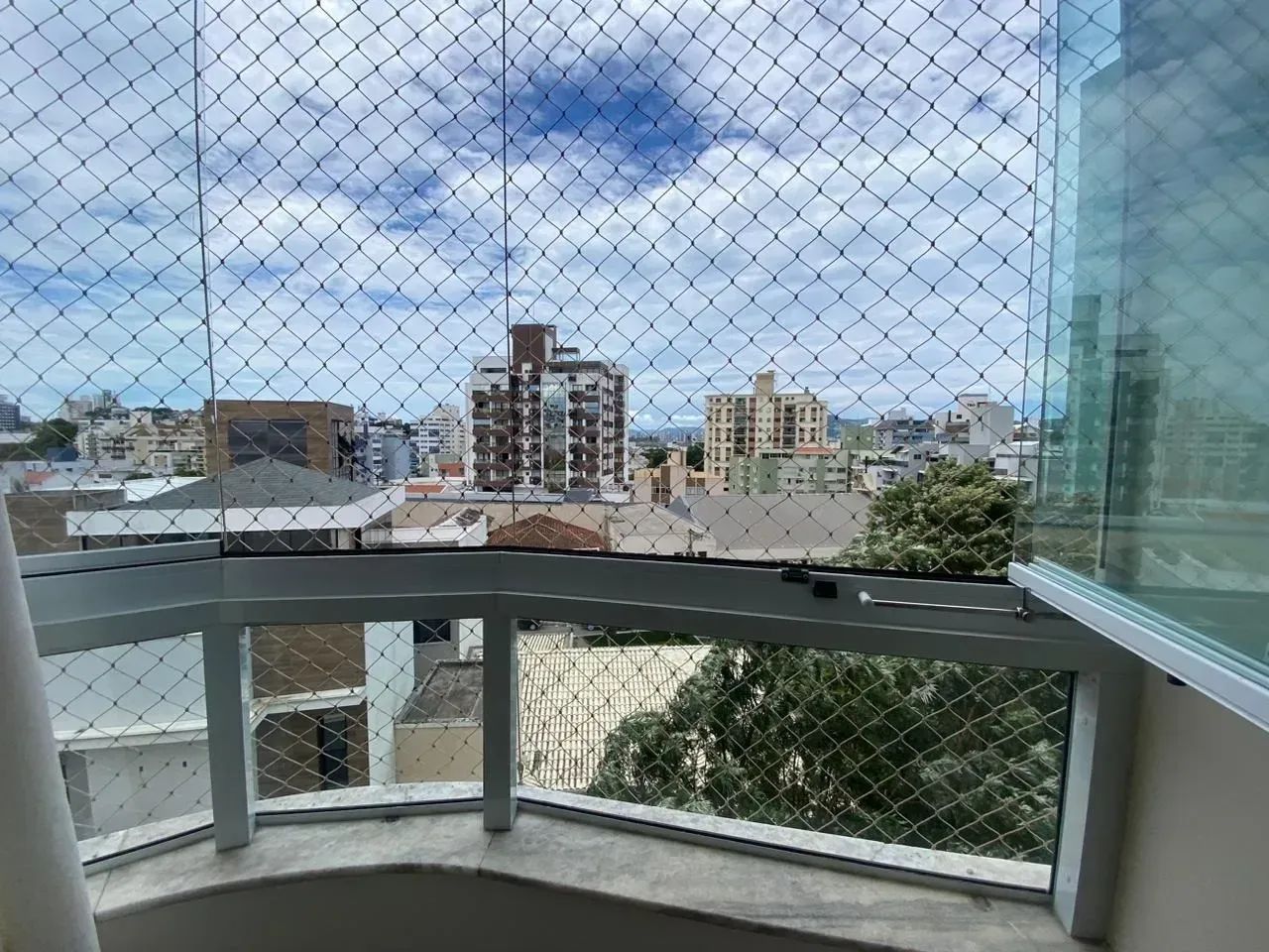 Apartamento de 3 dormitórios à venda em Coqueiros - Florianópolis - SC - Foto 3