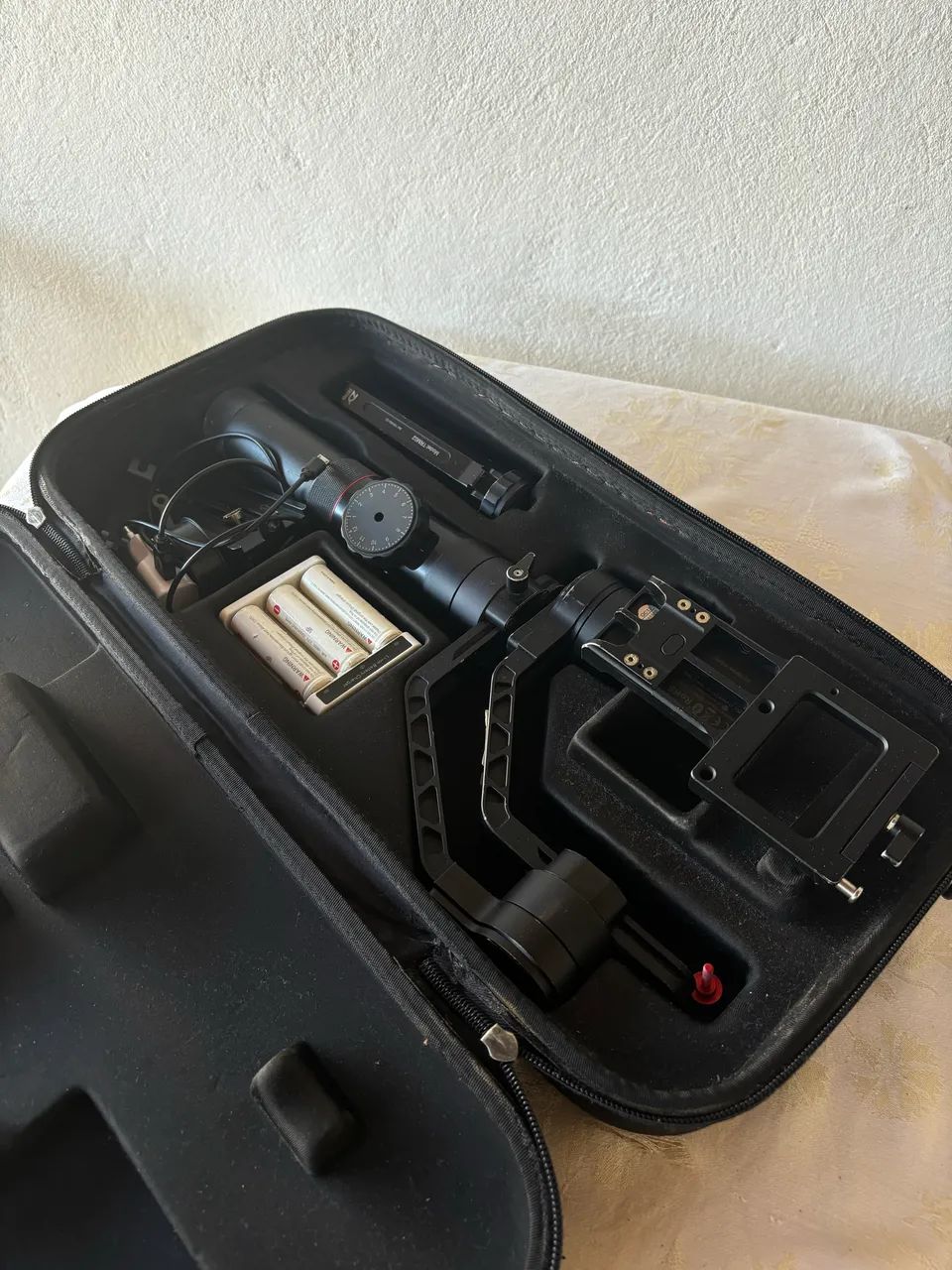 Guimbal Zhiyun Crane 2 Plus COMPLETO - Foto 3