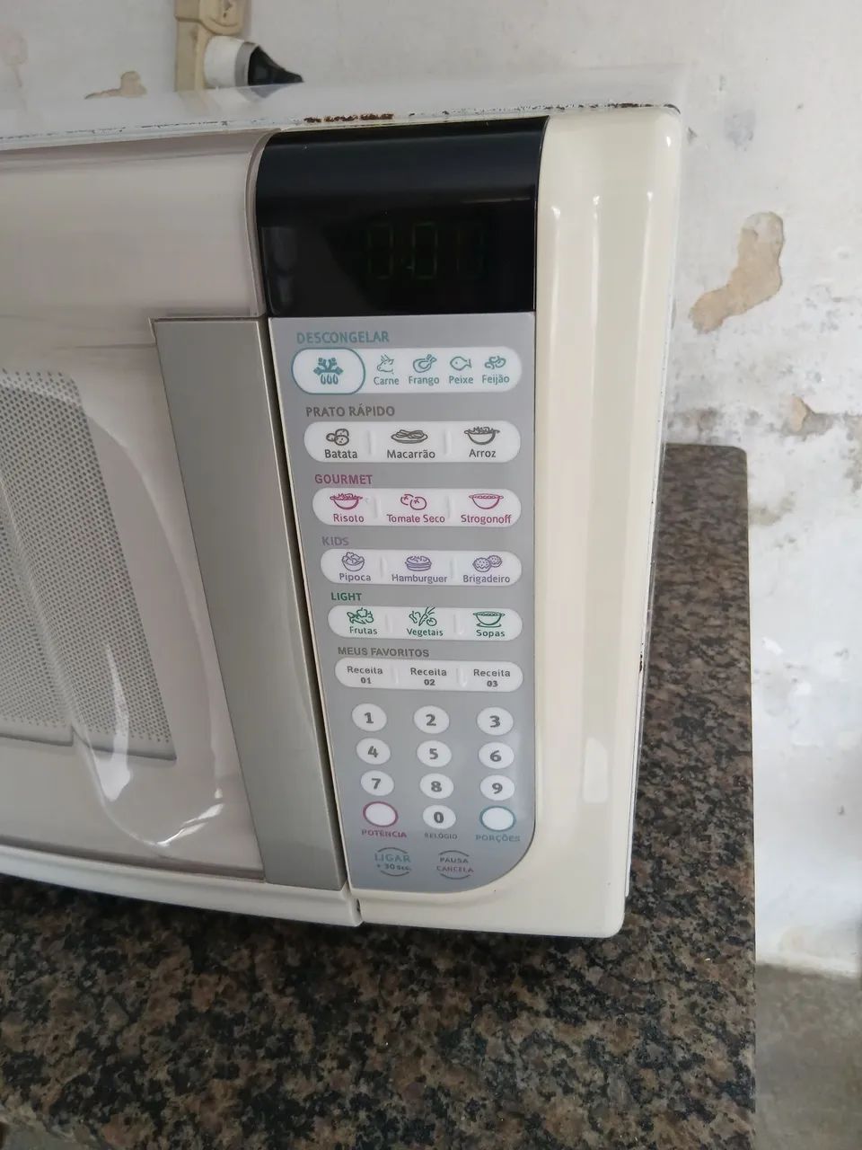Micro-ondas Electrolux 30lts extra semi novo  - Foto 3