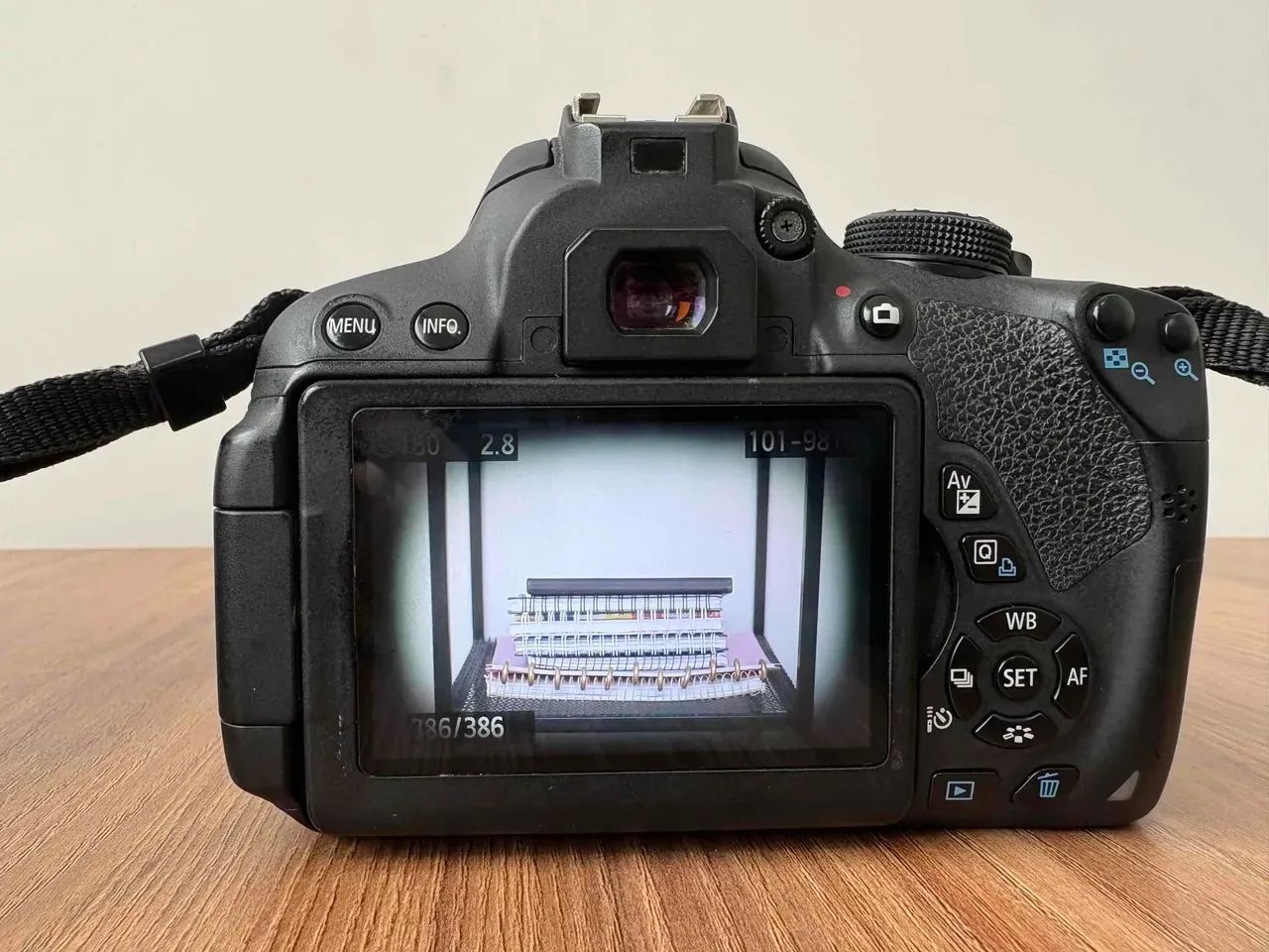 Câmera Canon T5i + kit  - Foto 3