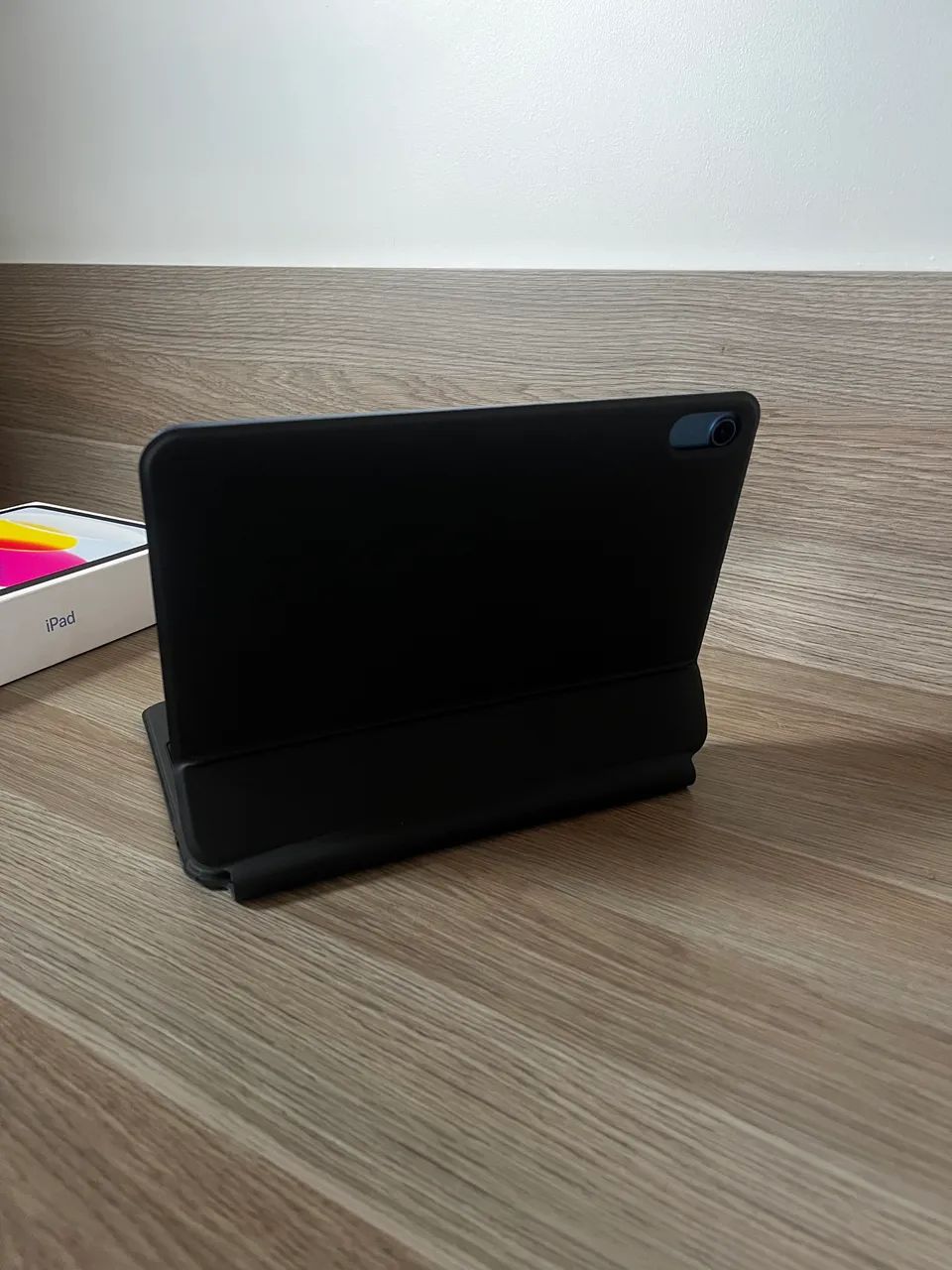 Capa teclado iPad 10 magnética 