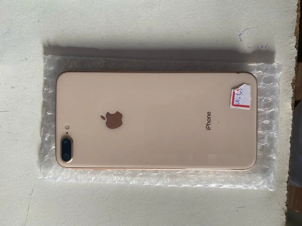 iPhone 8 Plus queimado + tela nova (posso vender separadamente) - Foto 2