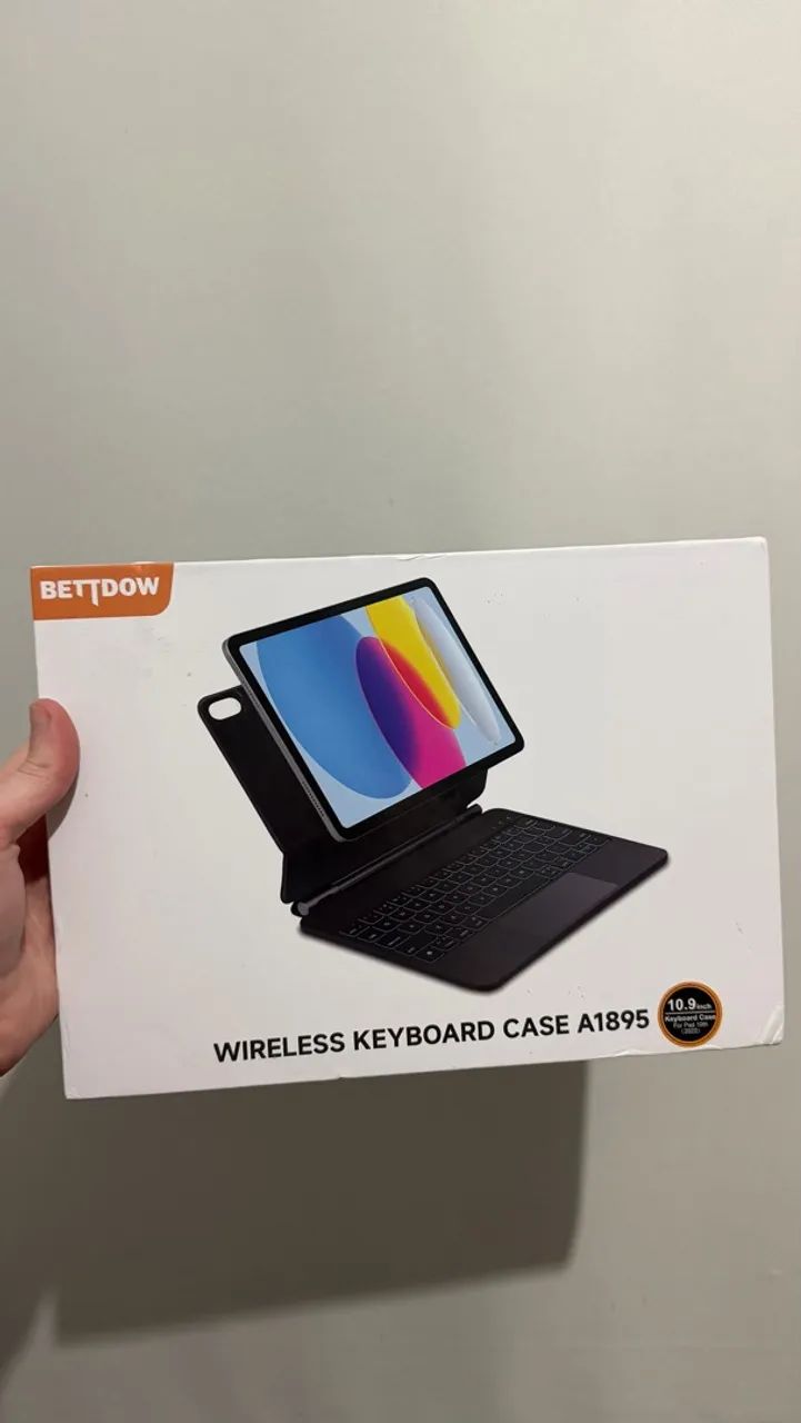Capa iPad com teclado e mousepad Bettdow iPad (A16)