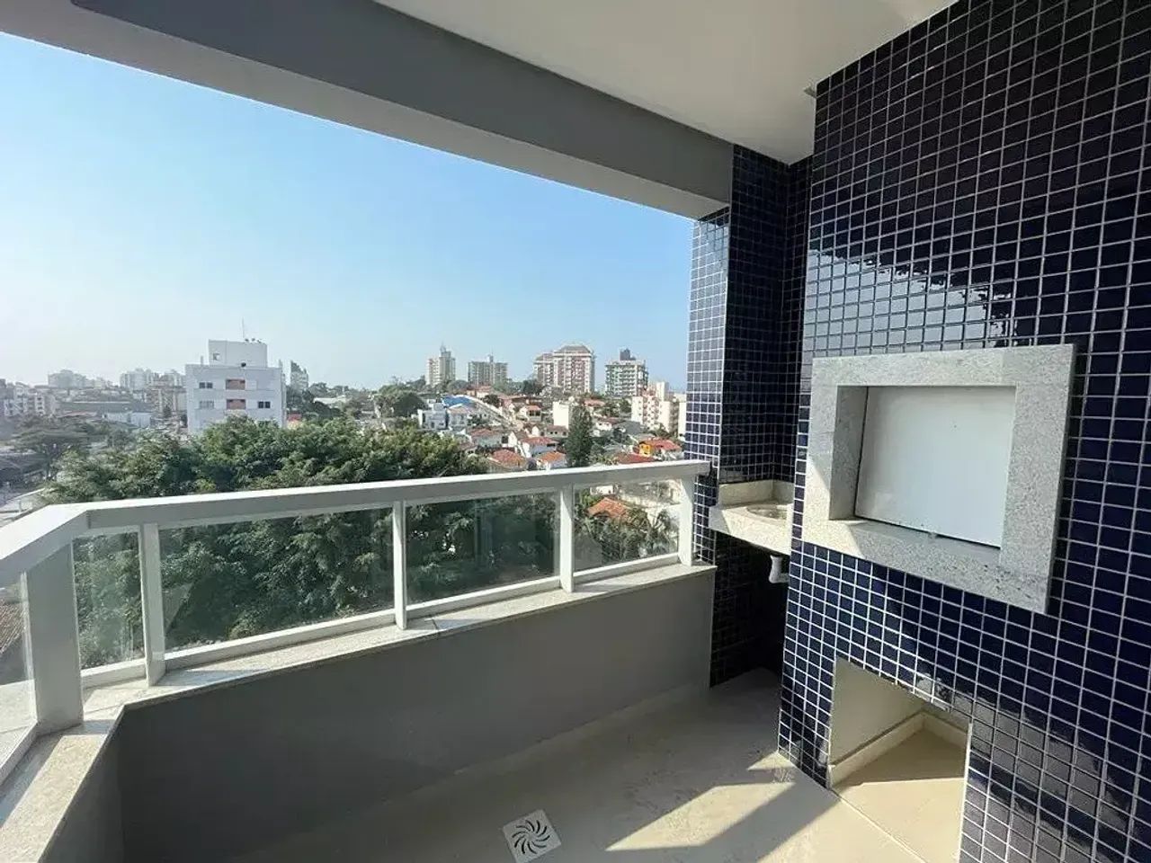 2 quartos SENDO 1 SUÍTE - 2 VAGAS DE GARAGEM-HOBBY BOX-Capoeiras - Florianópolis - SC