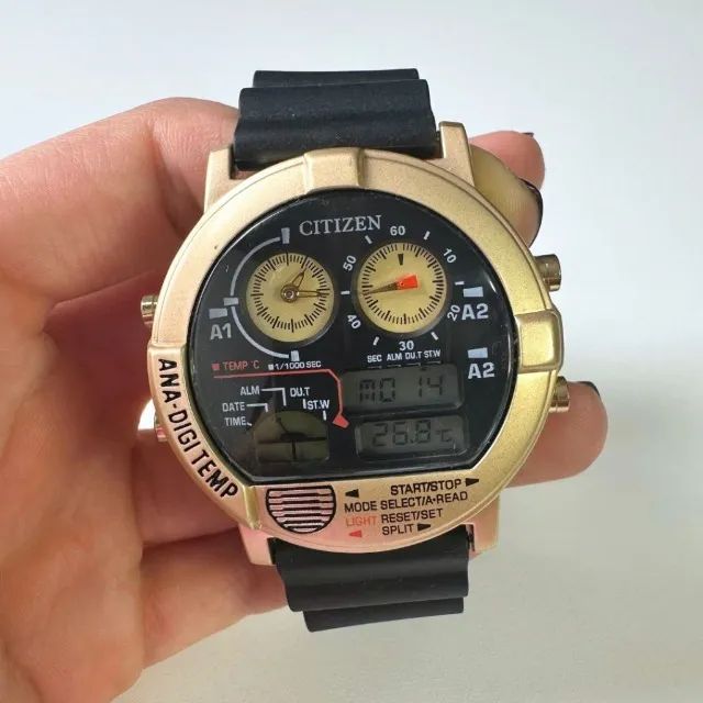 Relógio Citizen Y77