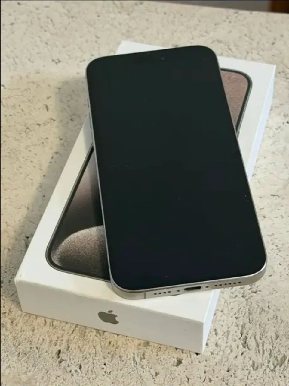 IPhone 15 Pro Max - Foto 2