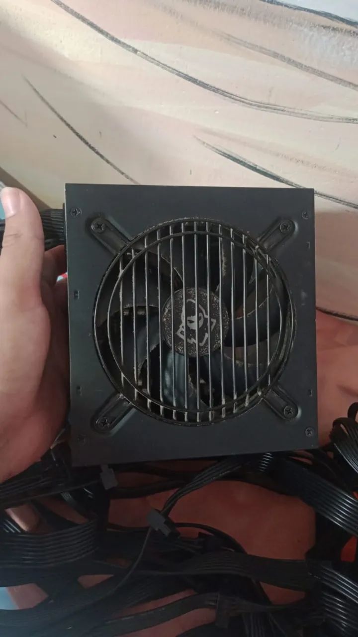 Fonte Mancer Thunder 600w, 1 ano de uso - Foto 2