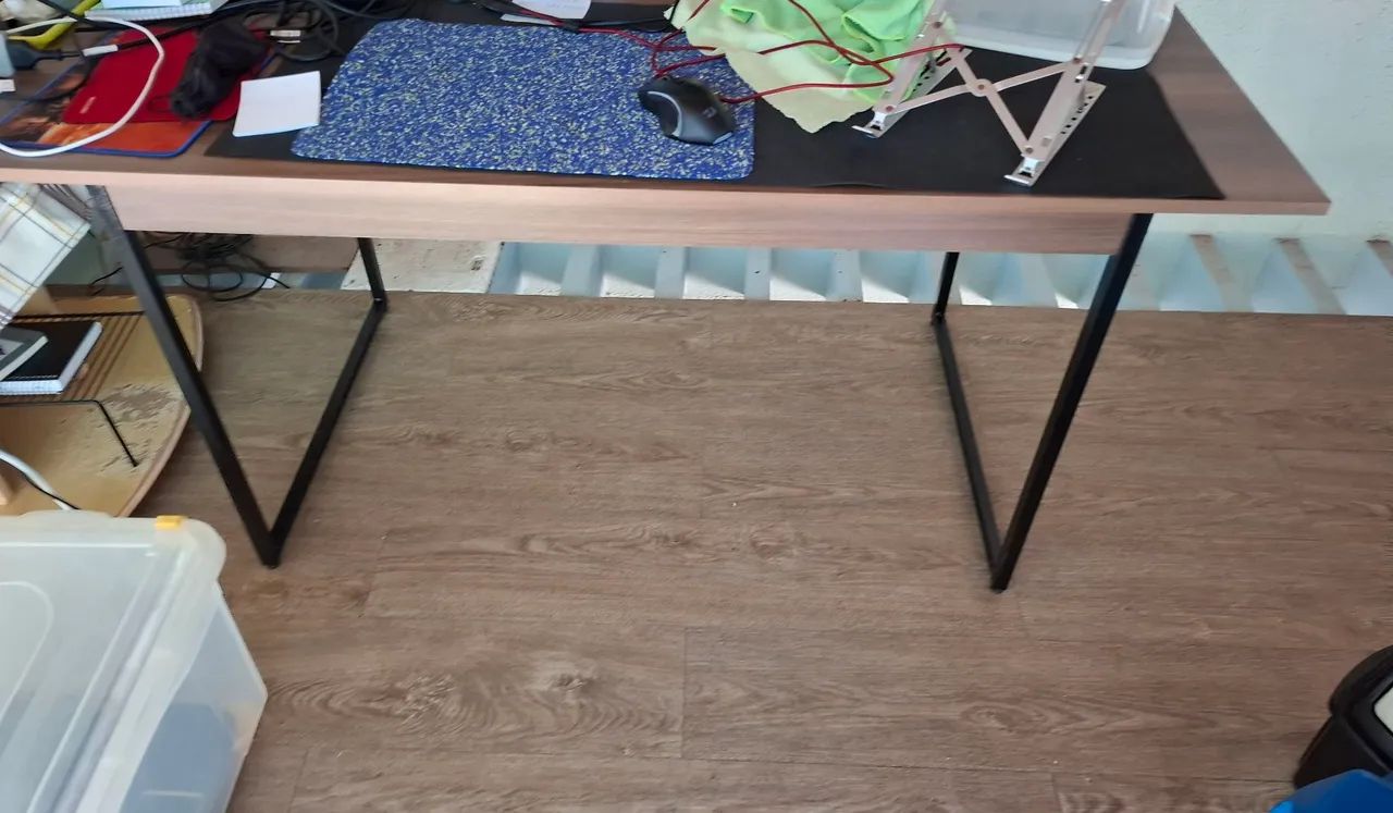 Mesa de jantar com bancos - Foto 2