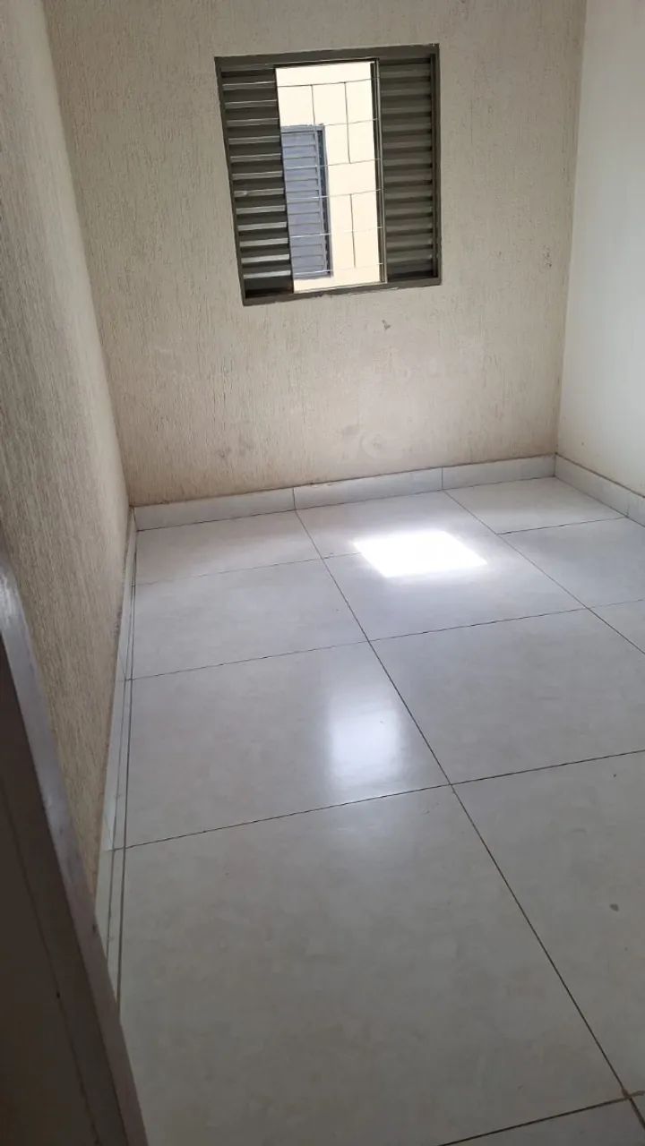 Casa e duas kit no lote - Foto 4