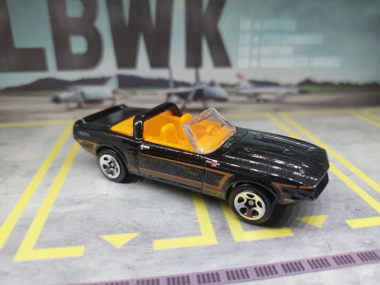 Hot Wheels combo Ford Mustang clássicos  - Foto 5