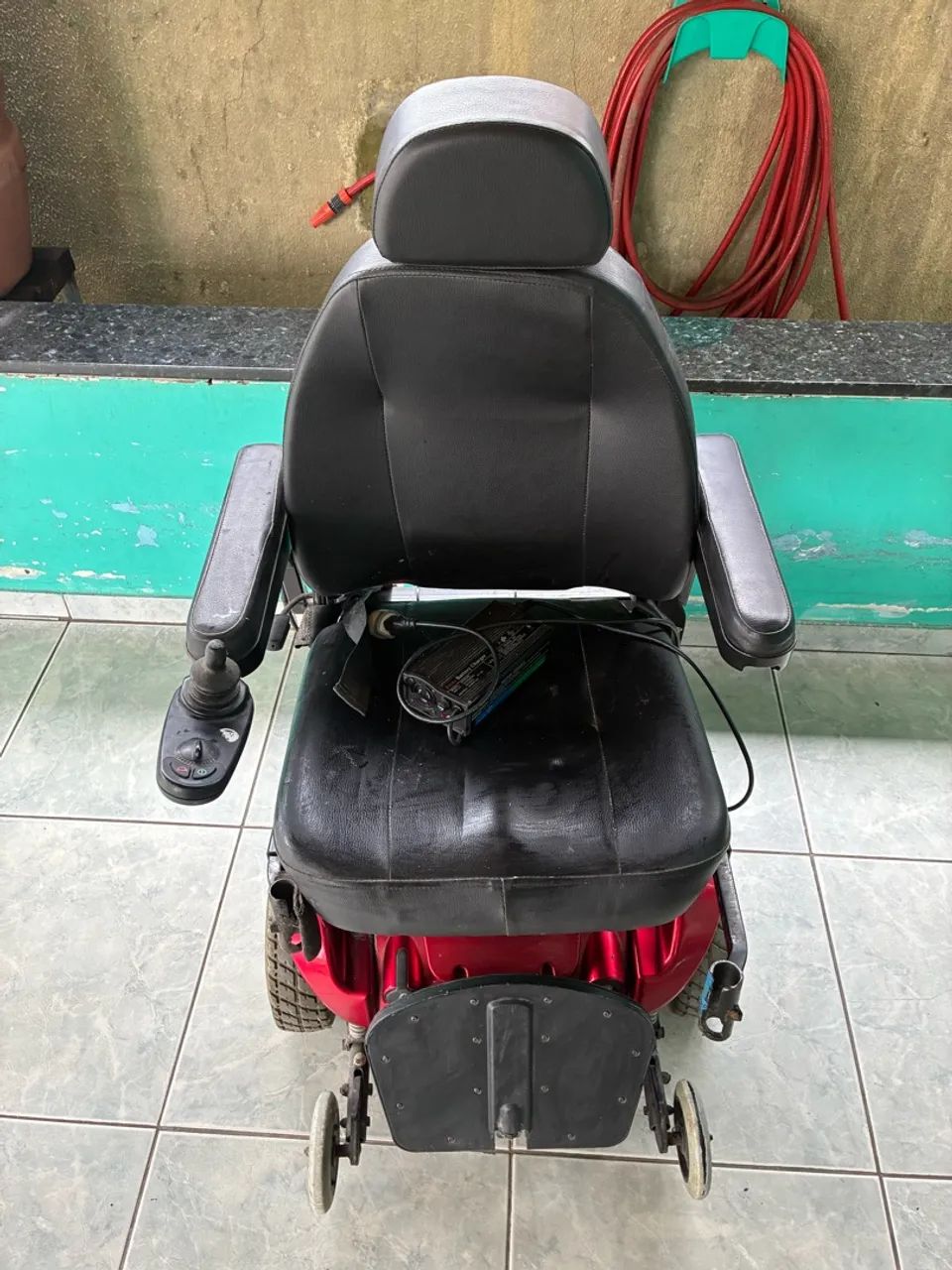 Cadeira de rodas motorizada - Foto 3