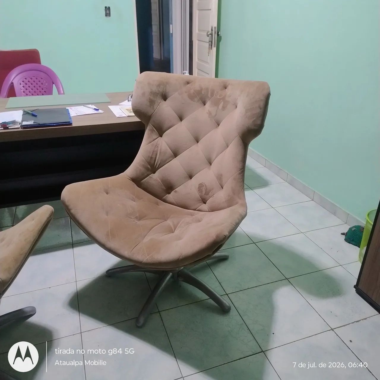 Poltronas EGG clássica com base giratória alumínio fundido  - Foto 3