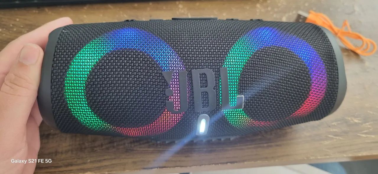 Caixa de som Bluetooth Charge 5