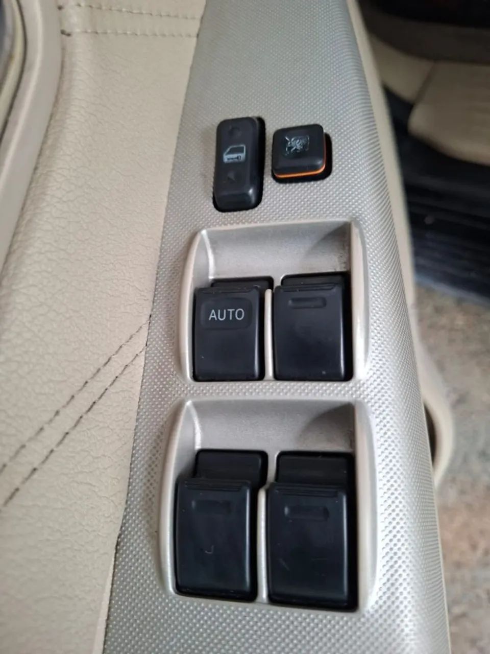 Toyota Hilux SW4 SRV D4-D 4x4 3.0 TDI Dies. Aut, foto 9 de 19