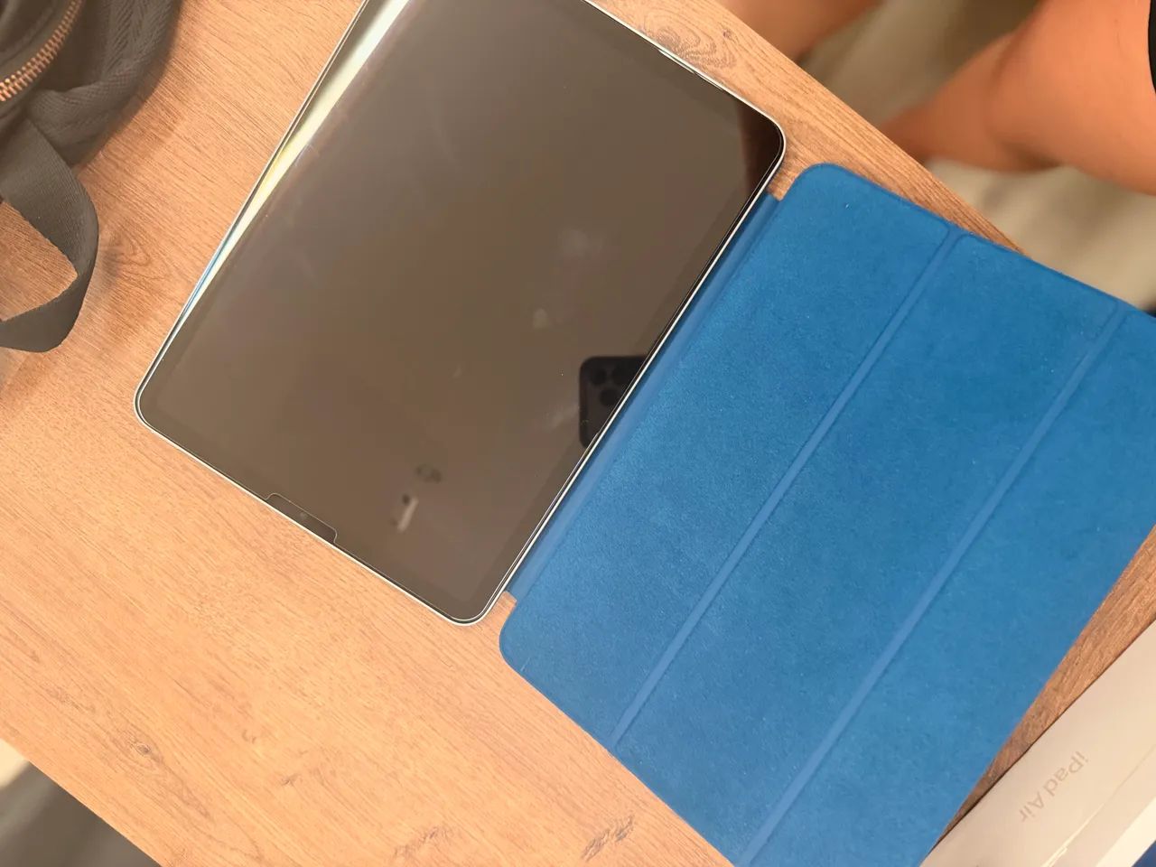 iPad 5 geração Wi-Fi 256gb + Apple Pencil 2 geração e case